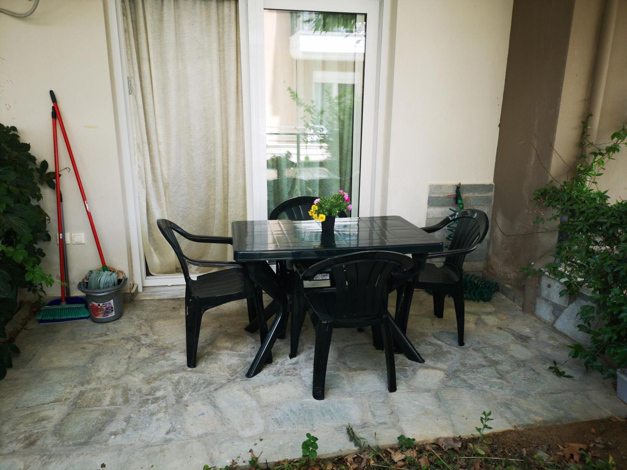 Apartment Oazis Ofrínion Zewnętrze zdjęcie